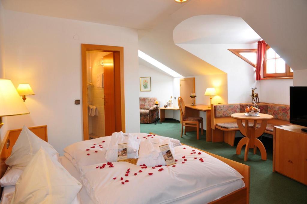 Hotel Zum Goldenen Hirschen Freistadt Habitación foto
